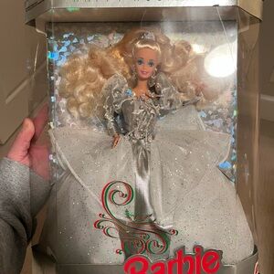 Vintage 1992 Barbie Doll Happy Holiday Special Edition NEW in Box